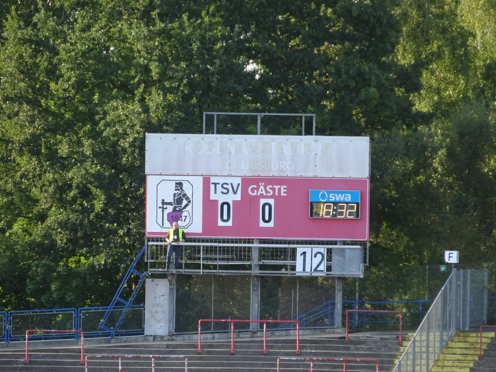 TSV Schwaben Augsburg – SpVgg Bayreuth 2:2 (4)