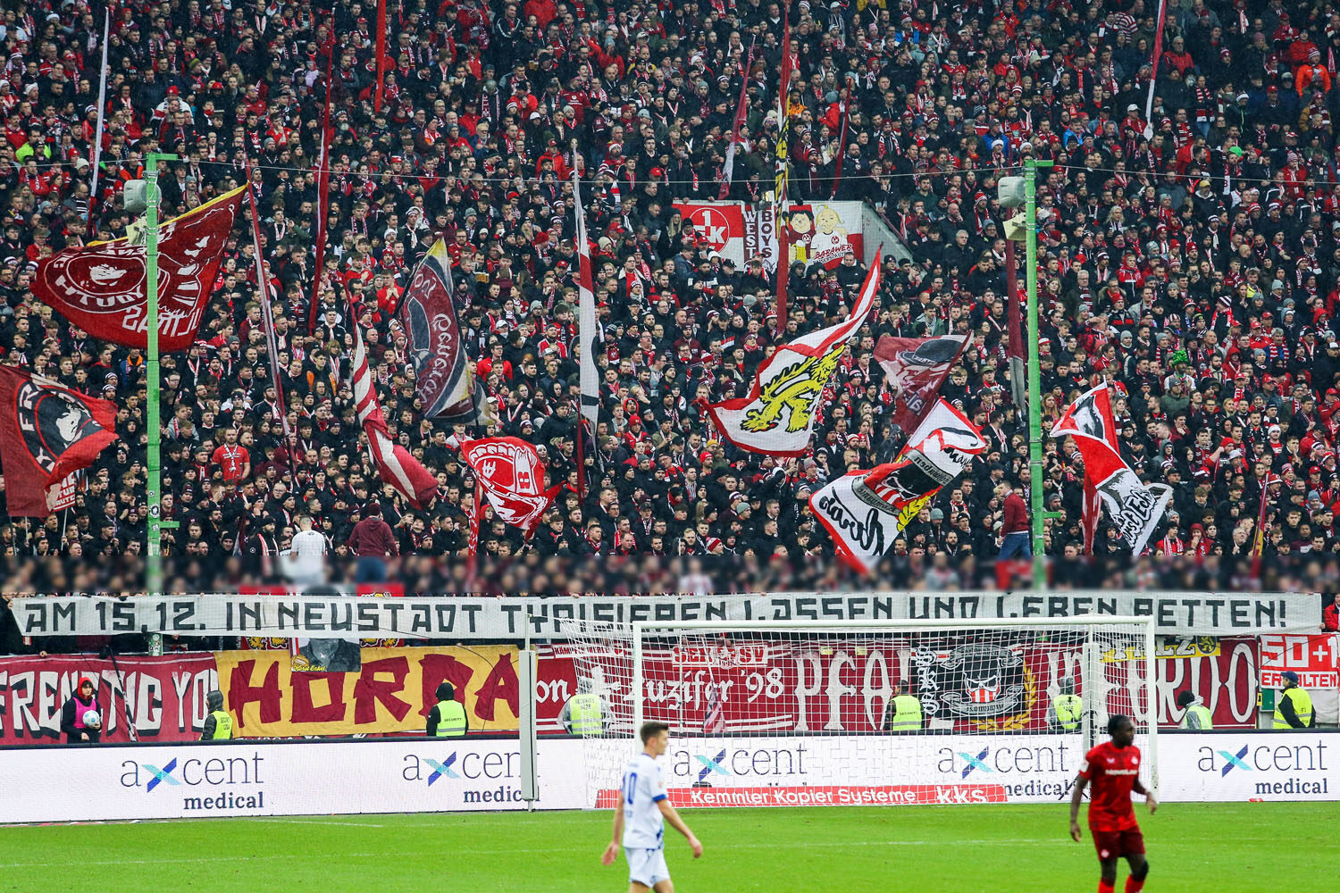 1. FC Kaiserslautern – Karlsruher SC 3-1 (11)