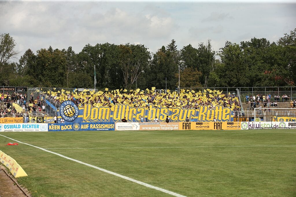 1. FC Lokomotive Leipzig – Hallescher FC 1-1 (4)