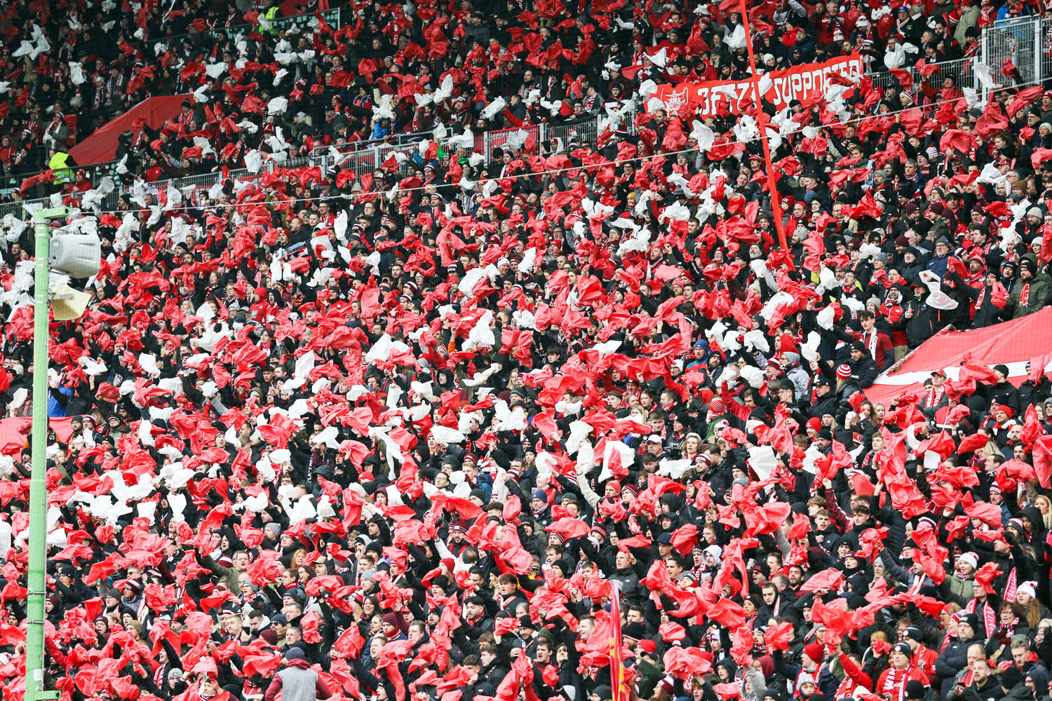 1. FC Kaiserslautern – SSV Ulm 1846 2-1 (15)