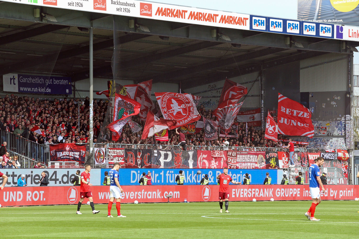 Holstein Kiel – 1. FC Kaiserslautern 1-3 (6)