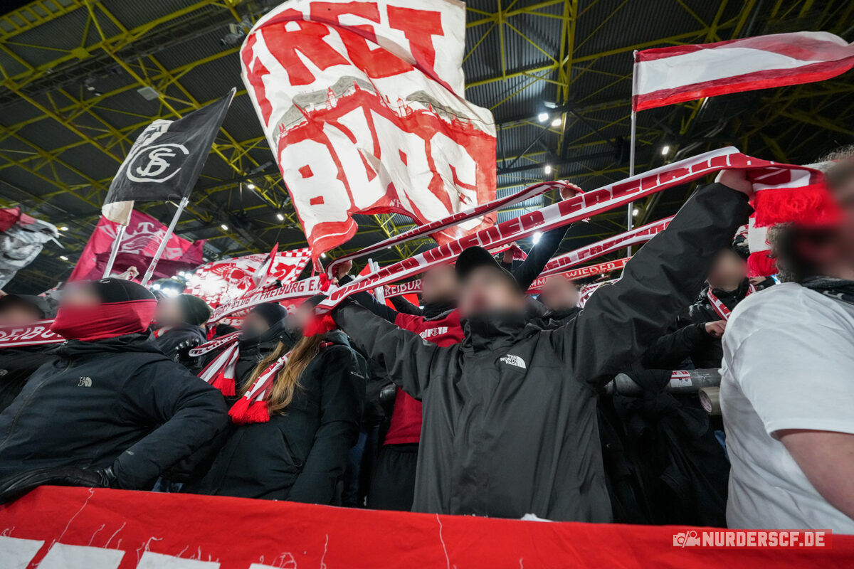 Borussia Dortmund – SC Freiburg 4-0 (52)