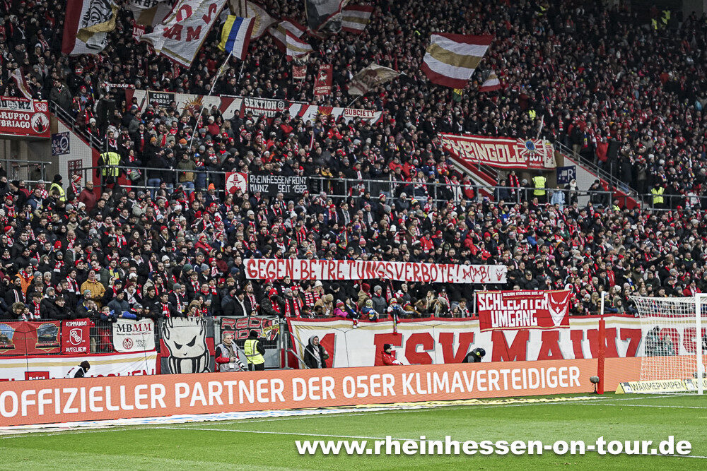 1. FSV Mainz 05 – VfL Wolfsburg 1-1 (8)
