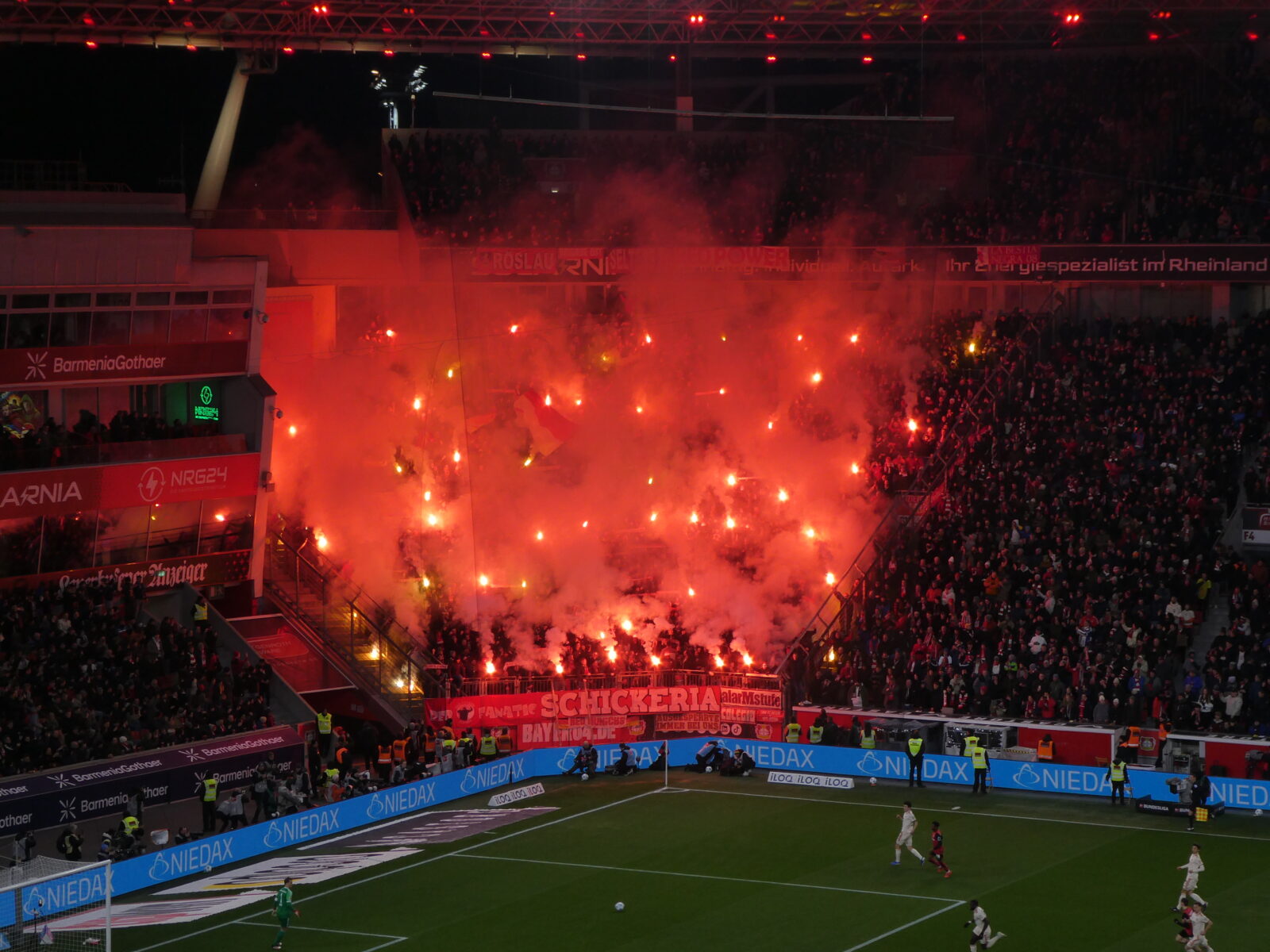 Bayer 04 Leverkusen – FC Bayern München 0-0 (4)