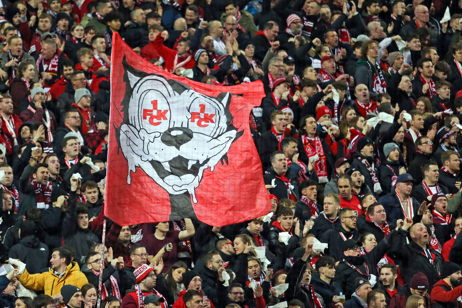 1. FC Kaiserslautern – FC Schalke 04 4-1 (3)