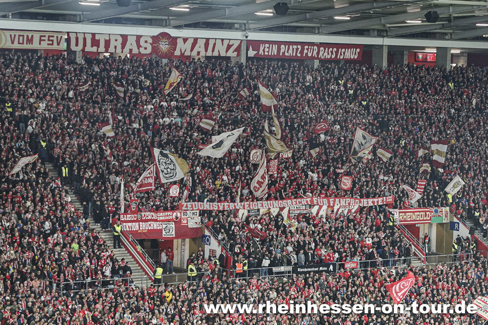 1. FSV Mainz 05 – FC Bayern München 0-4 (9)