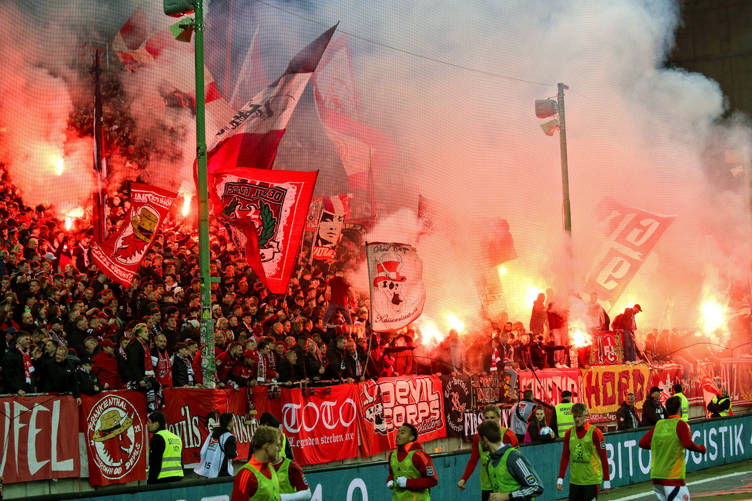 1. FC Kaiserslautern – Fortuna Düsseldorf 3-1 (9)