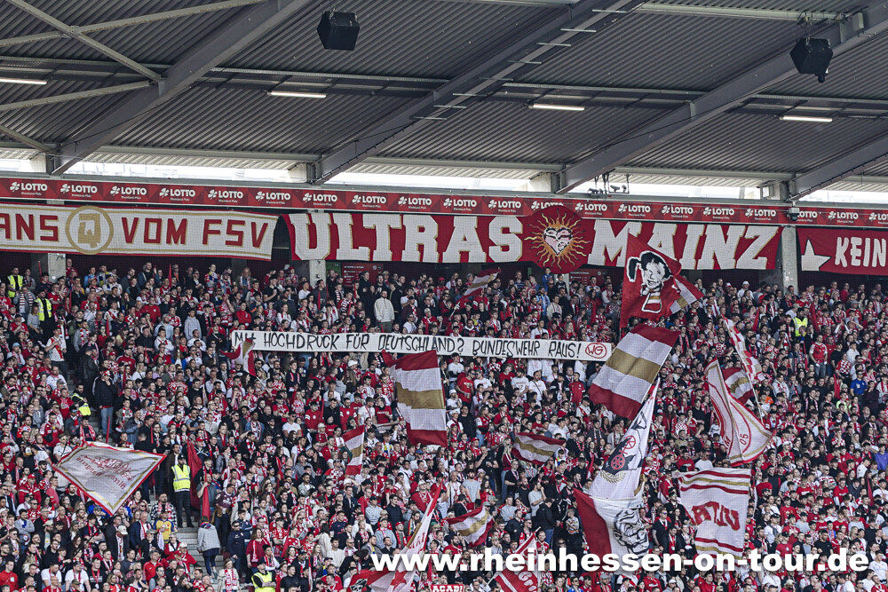 1. FSV Mainz 05 – VfL Wolfsburg 2-2 (9)