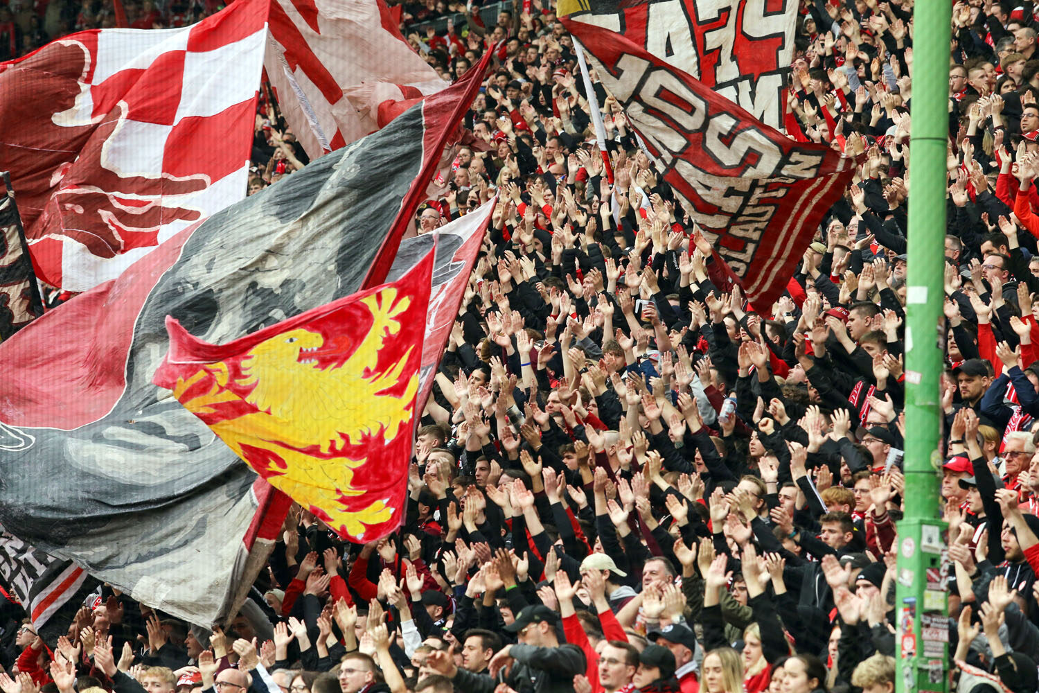 1. FC Kaiserslautern – Fortuna Düsseldorf 1-3 (7)