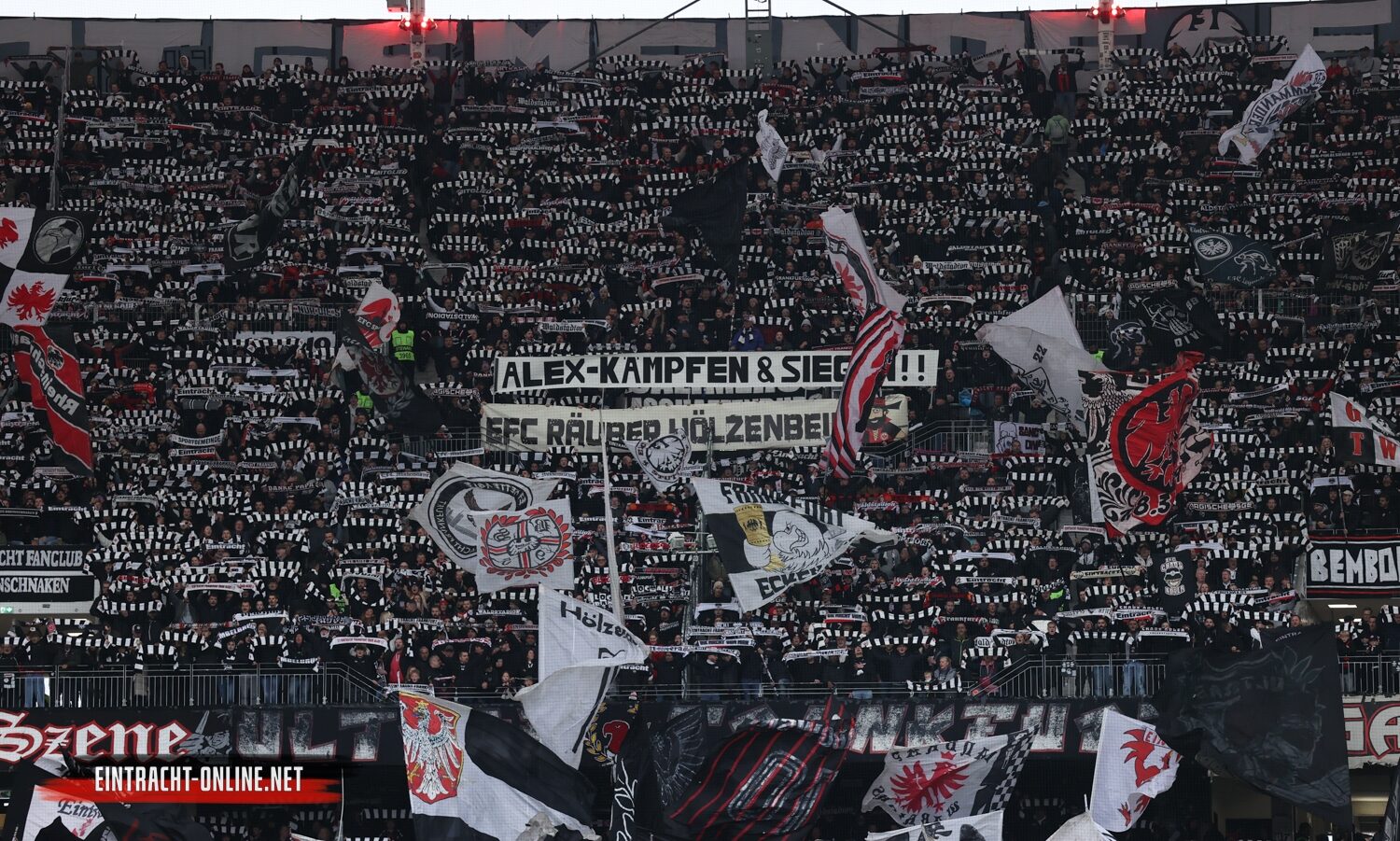 SG Eintracht Frankfurt – FC Sankt Pauli 2:0 (4)