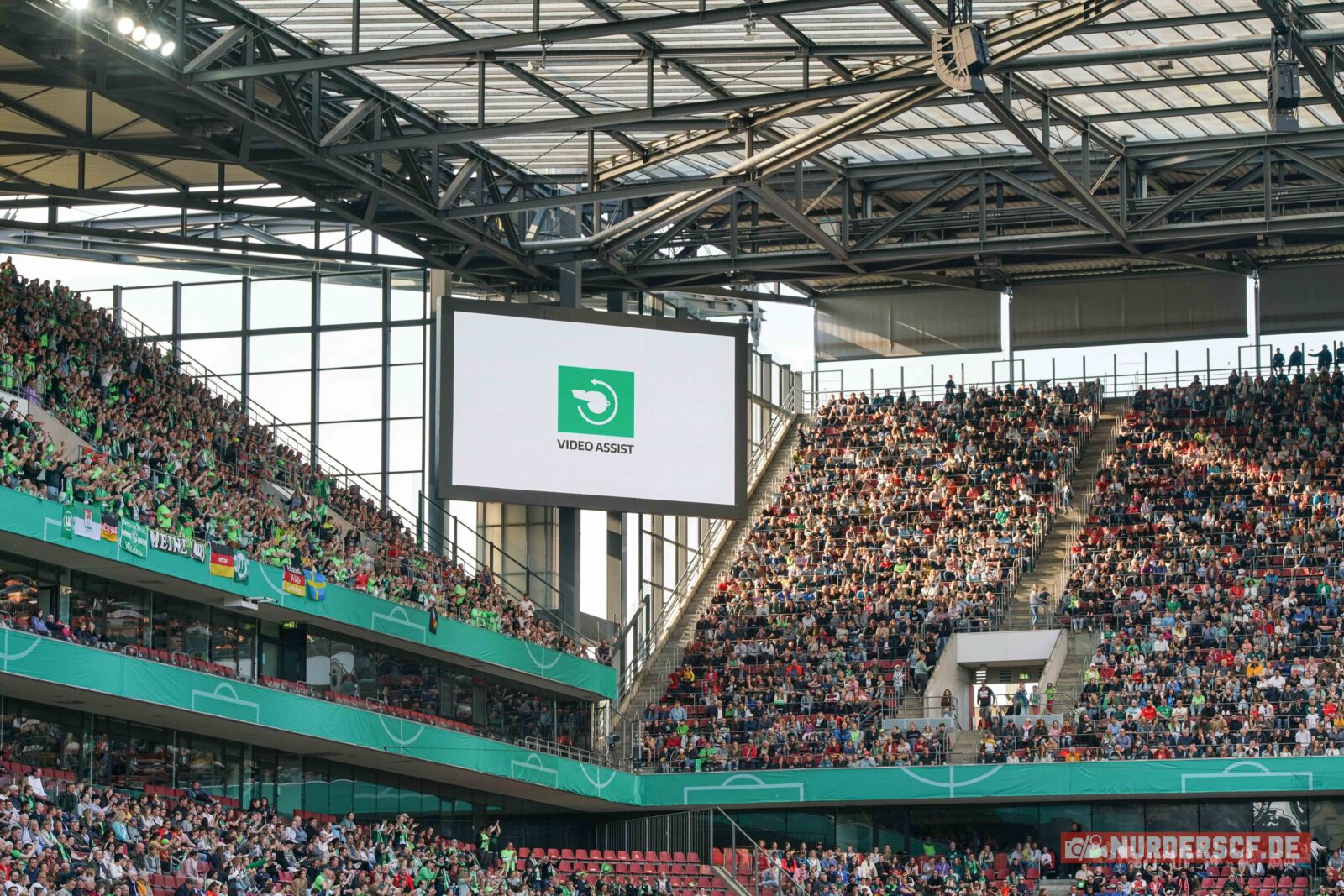 VfL Wolfsburg Frauen – SC Freiburg Frauen 4-1 (2)