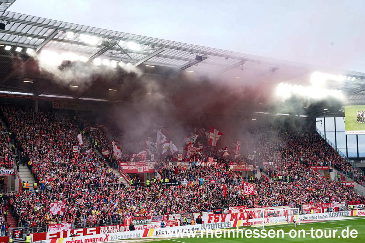 1. FSV Mainz 05 – FC St. Pauli 2-0 (12)