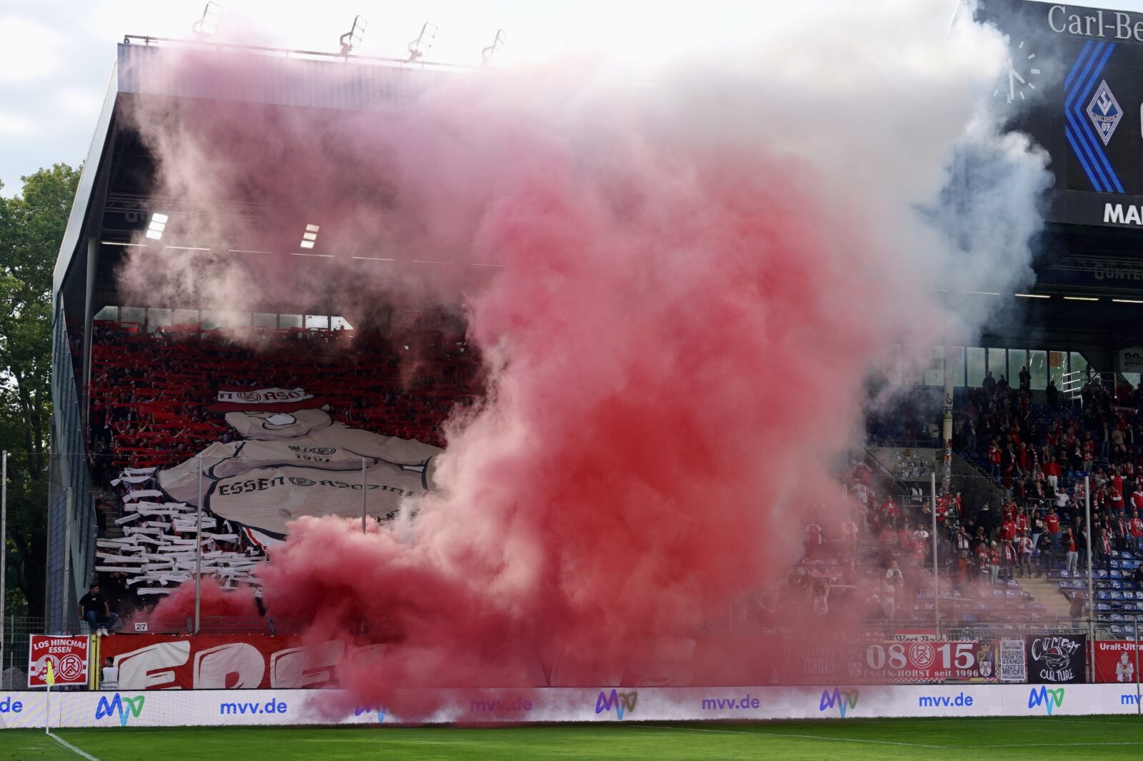 SV Waldhof Mannheim – Rot-Weiss Essen 6:1 (9)
