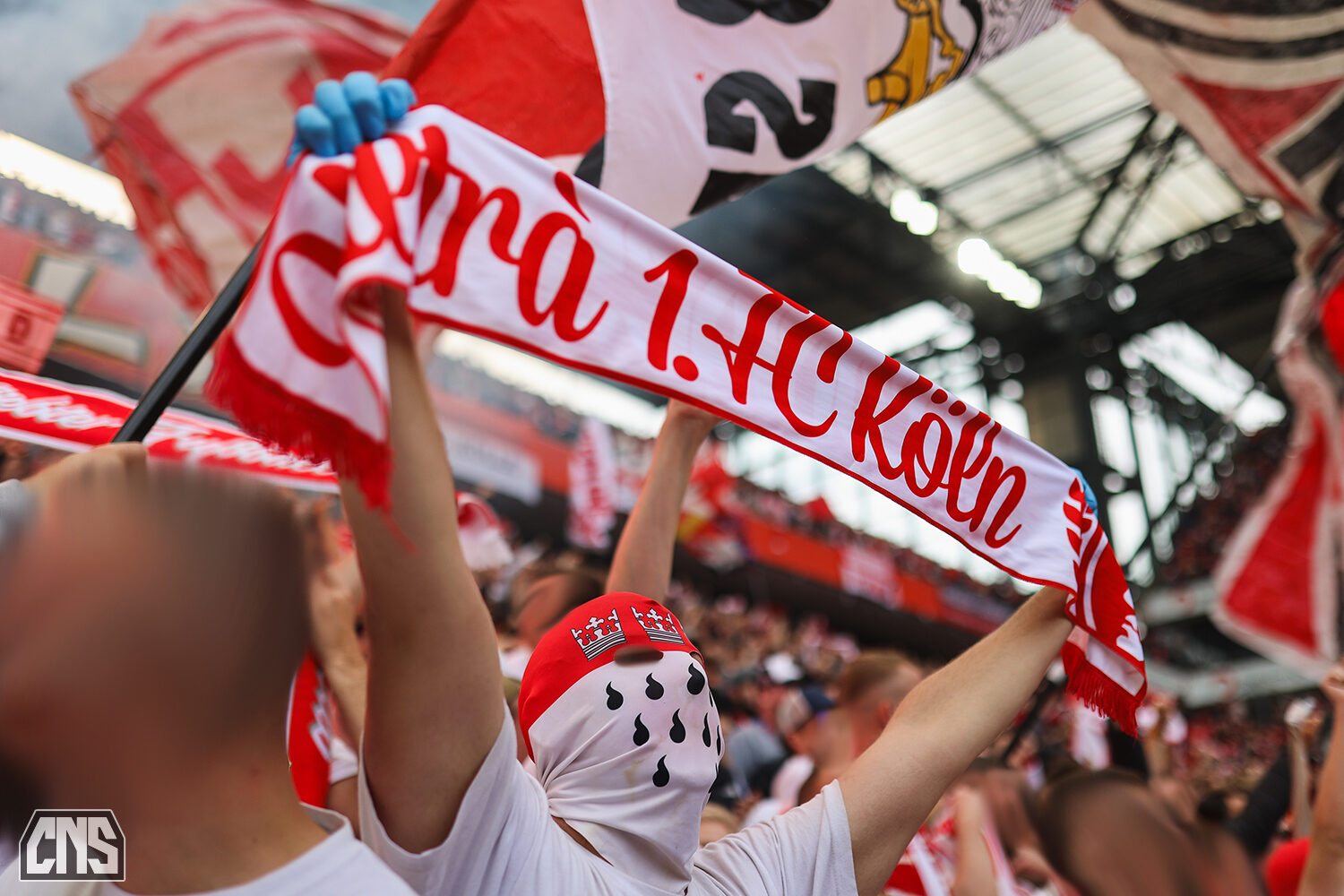 1. FC Köln – Karlsruher SC 4-4 (83)