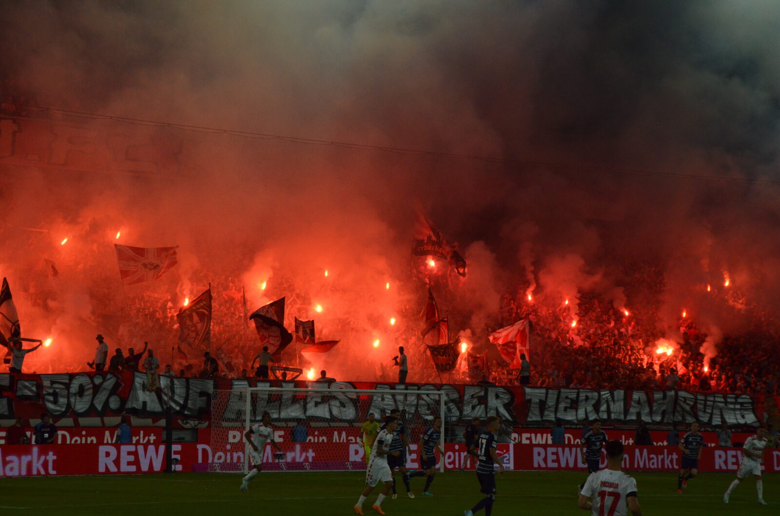 1. FC Köln – Hamburger SV 1-2 (5)