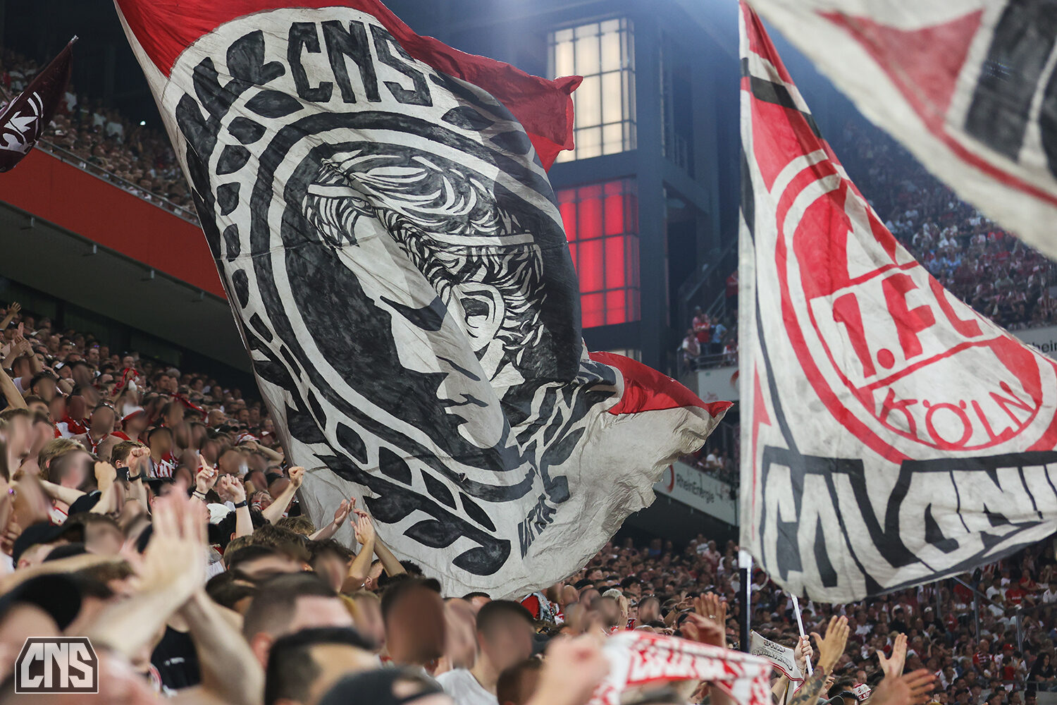 1. FC Köln – Hamburger SV 1-2 (54)