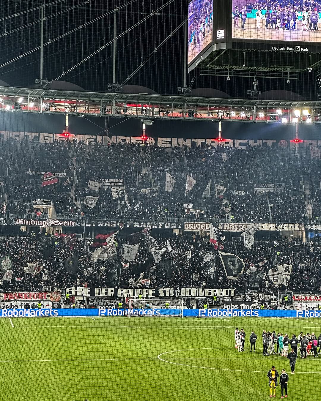 Eintracht Frankfurt – SC Freiburg 4-1 (1)