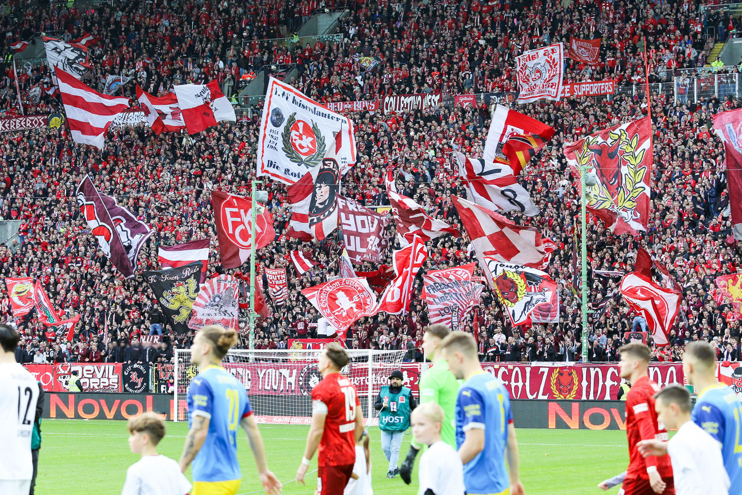 1. FC Kaiserslautern – Eintracht Braunschweig 3-2 (3)