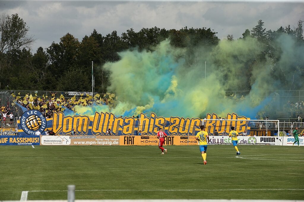 1. FC Lokomotive Leipzig – Hallescher FC 1-1 (3)