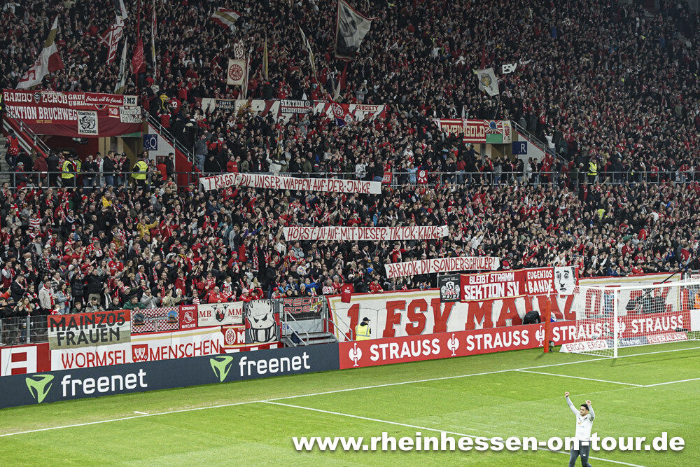 1. FSV Mainz 05 – FC Bayern München 0-4 (17)