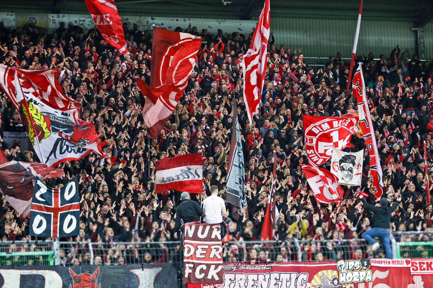 SpVgg Fürth – 1. FC Kaiserslautern 2-4 (1)