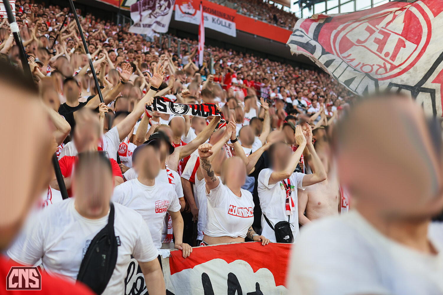 1. FC Köln – Hamburger SV 1-2 (30)