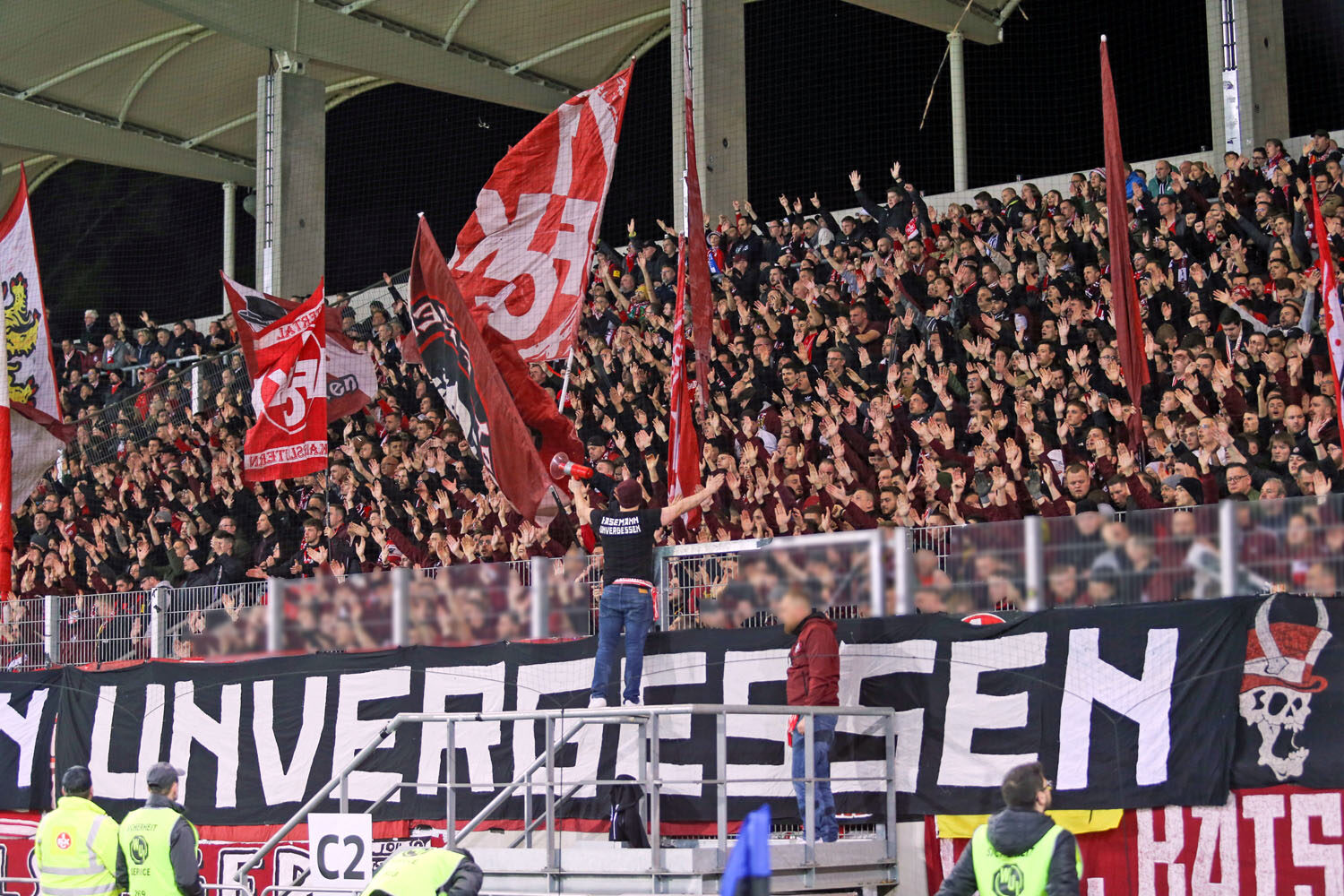 1. FC Saarbrücken – 1. FC Kaiserslautern 0-2 (28)