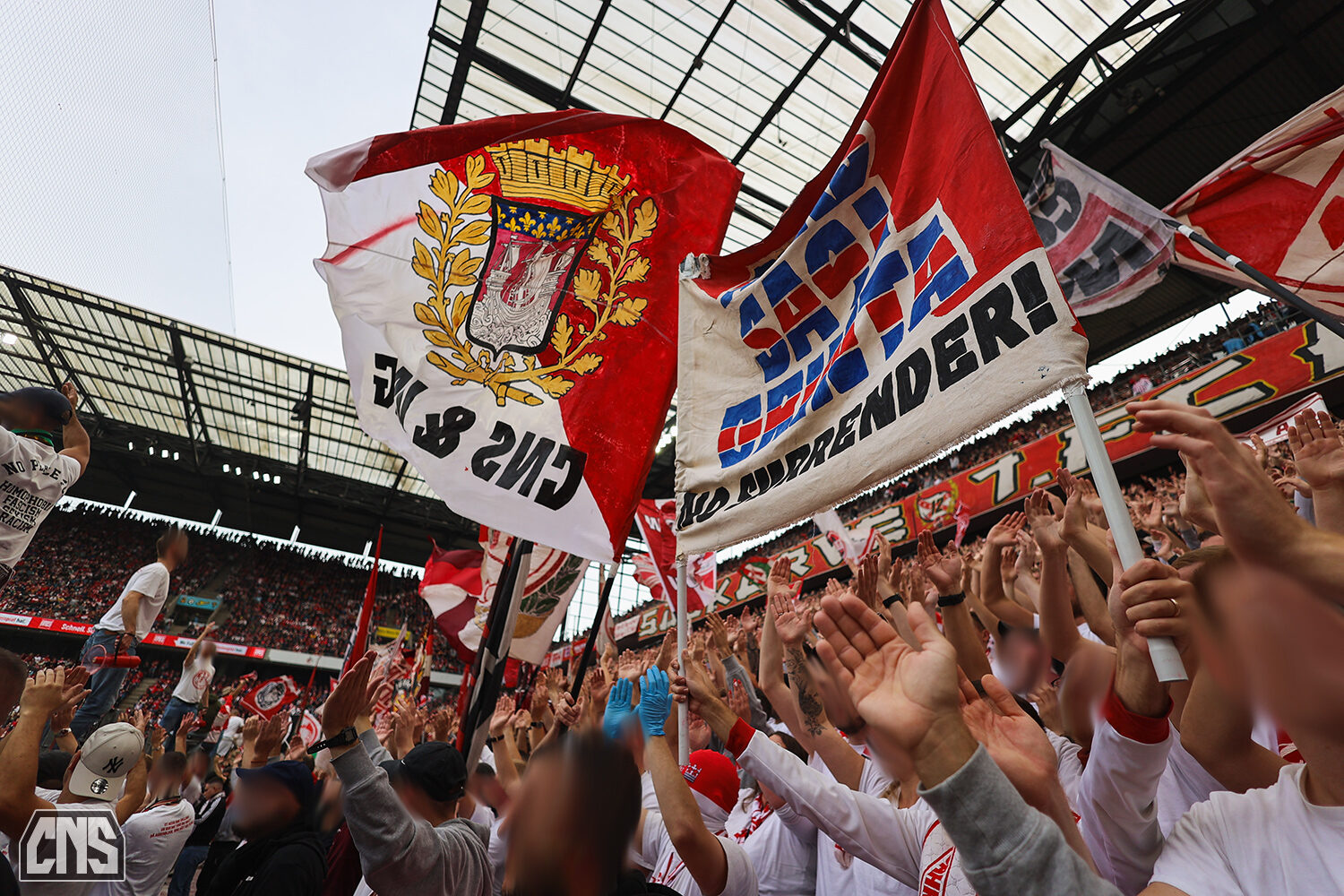 1. FC Köln – Karlsruher SC 4-4 (84)