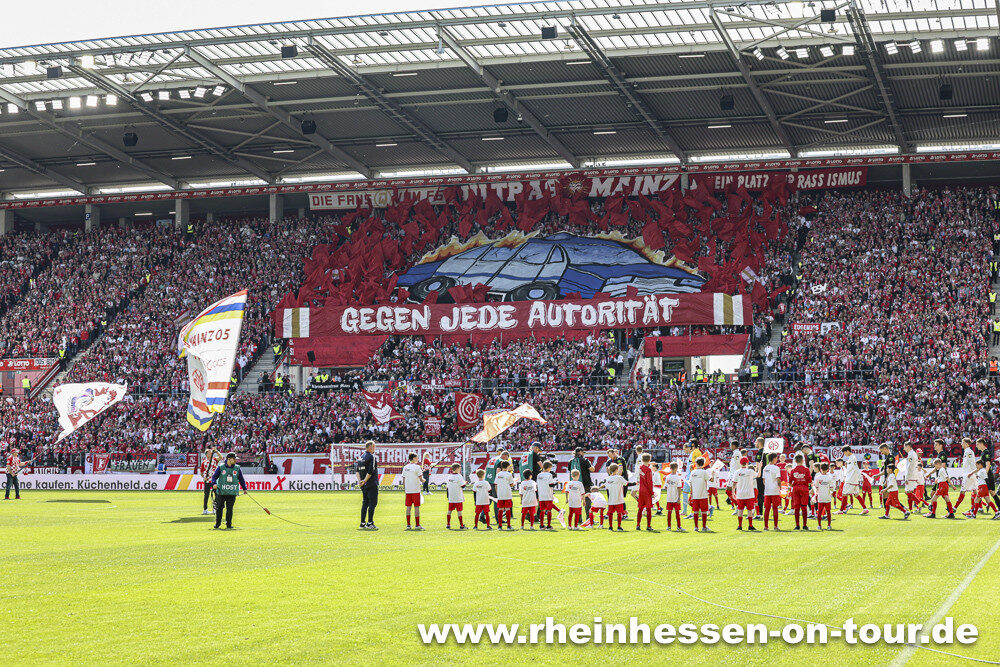 1. FSV Mainz 05 – VfL Wolfsburg 2-2 (6)