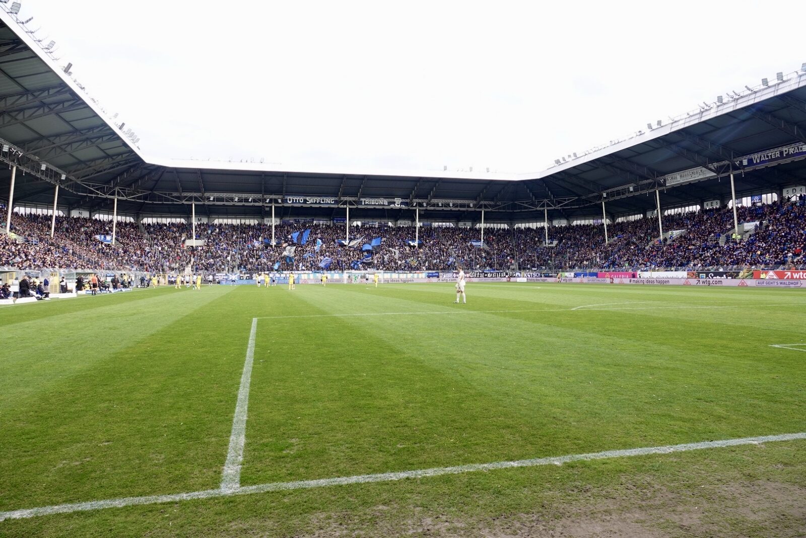 SV Waldhof Mannheim – Borussia Dortmund ll 0-0 (4)