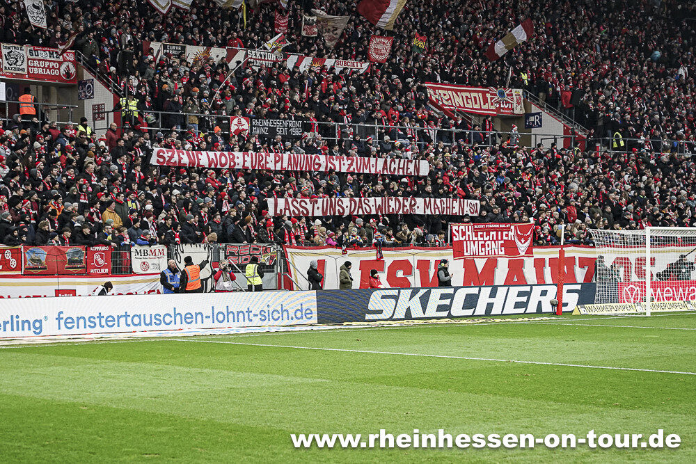 1. FSV Mainz 05 – VfL Wolfsburg 1-1 (5)