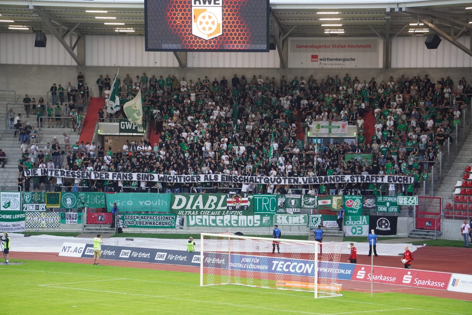 FC Rot-Weiß Erfurt – BSG Chemie Leipzig 4-2 (9)