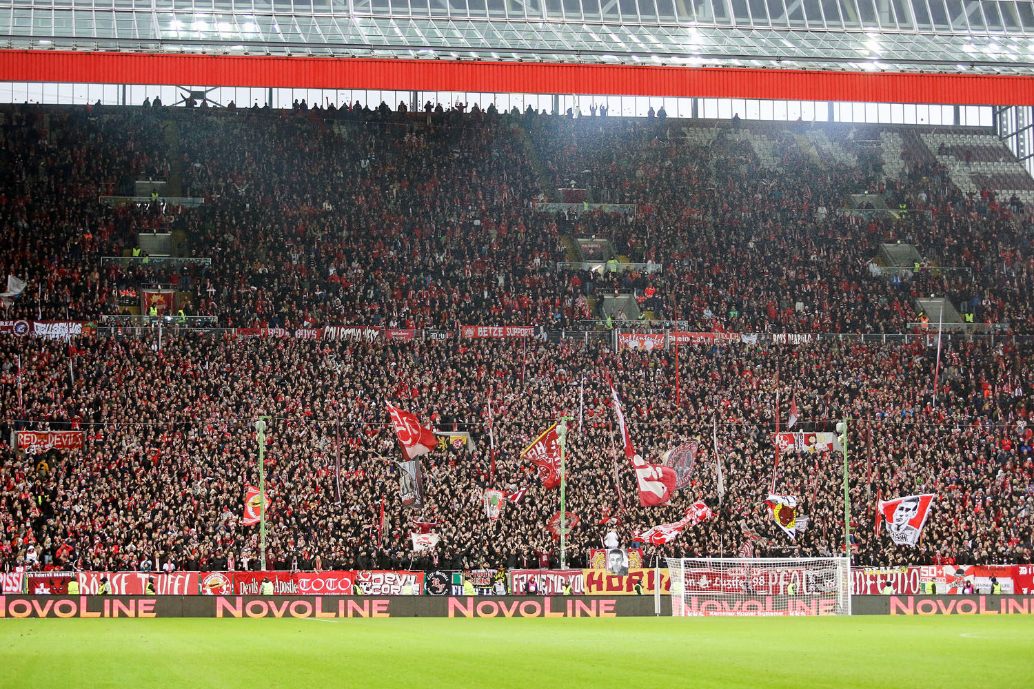 1. FC Kaiserslautern – Karlsruher SC 3-1 (14)