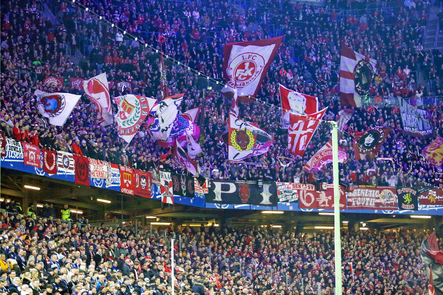 Hamburger SV – 1. FC Kaiserslautern 3-0 (6)