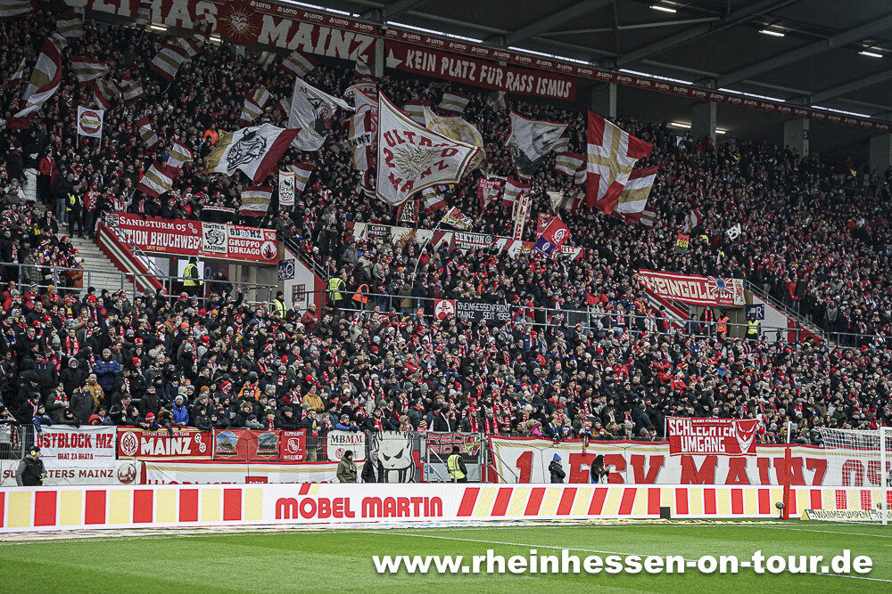 1. FSV Mainz 05 – VfL Wolfsburg 1-1 (6)