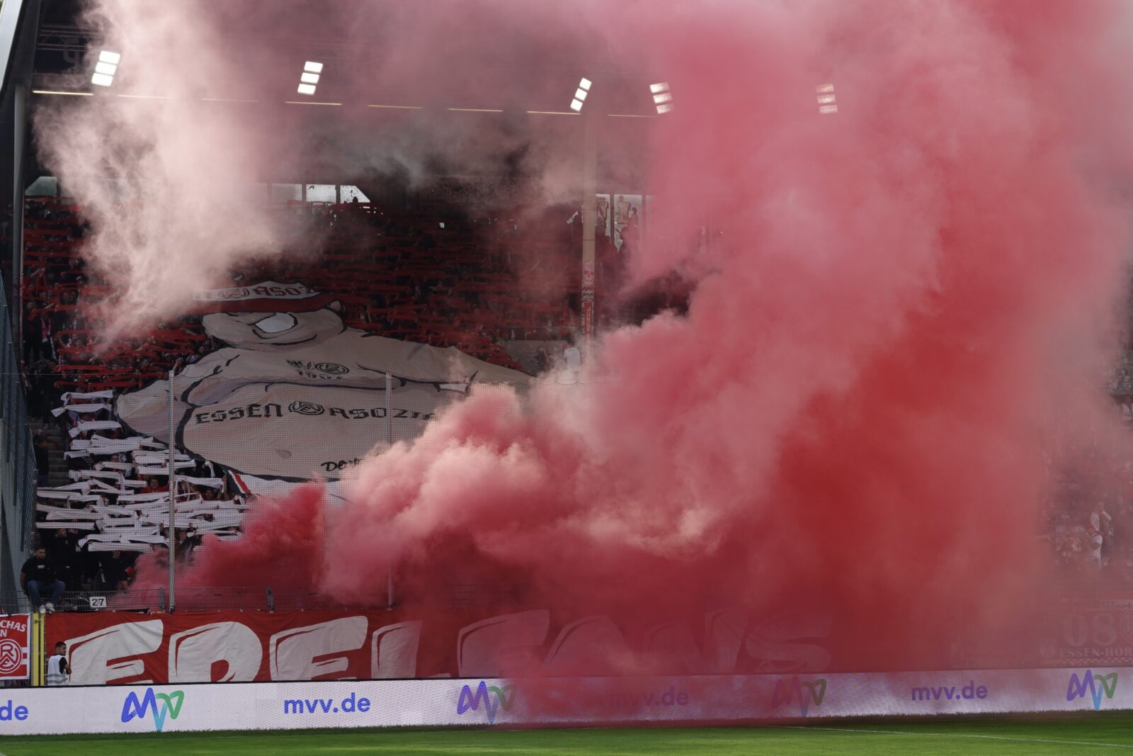 SV Waldhof Mannheim – Rot-Weiss Essen 6:1 (4)