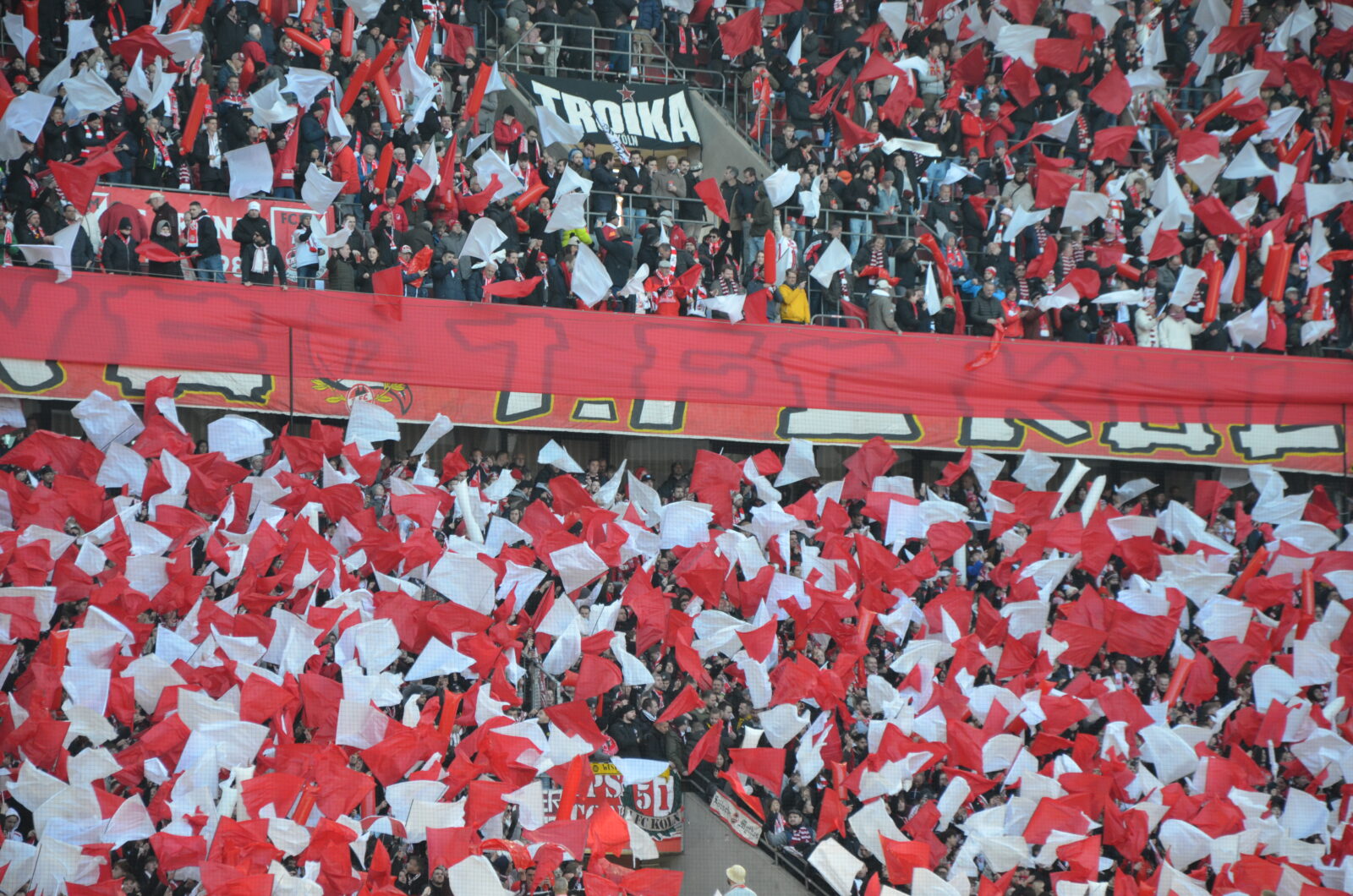 1. FC Köln – Hannover 96 2-2 (12)