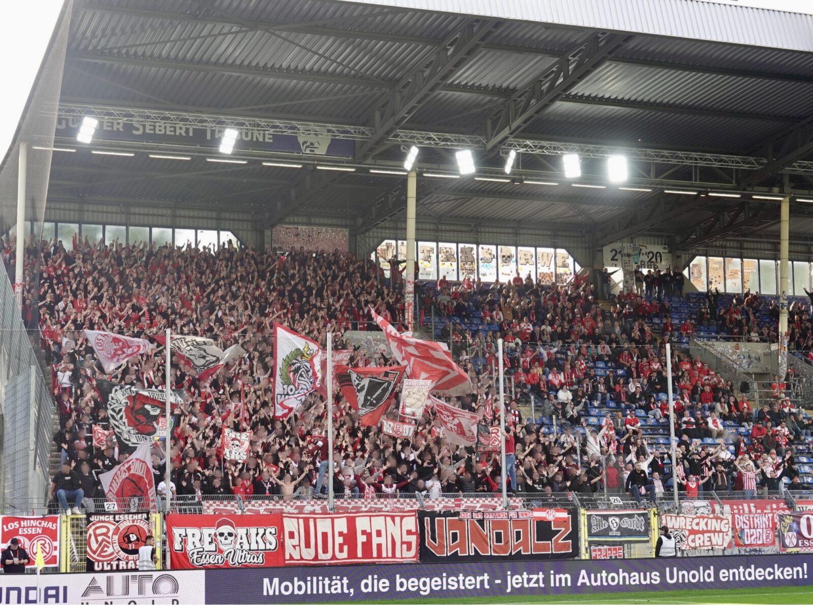 SV Waldhof Mannheim – Rot-Weiss Essen 6:1 (15)