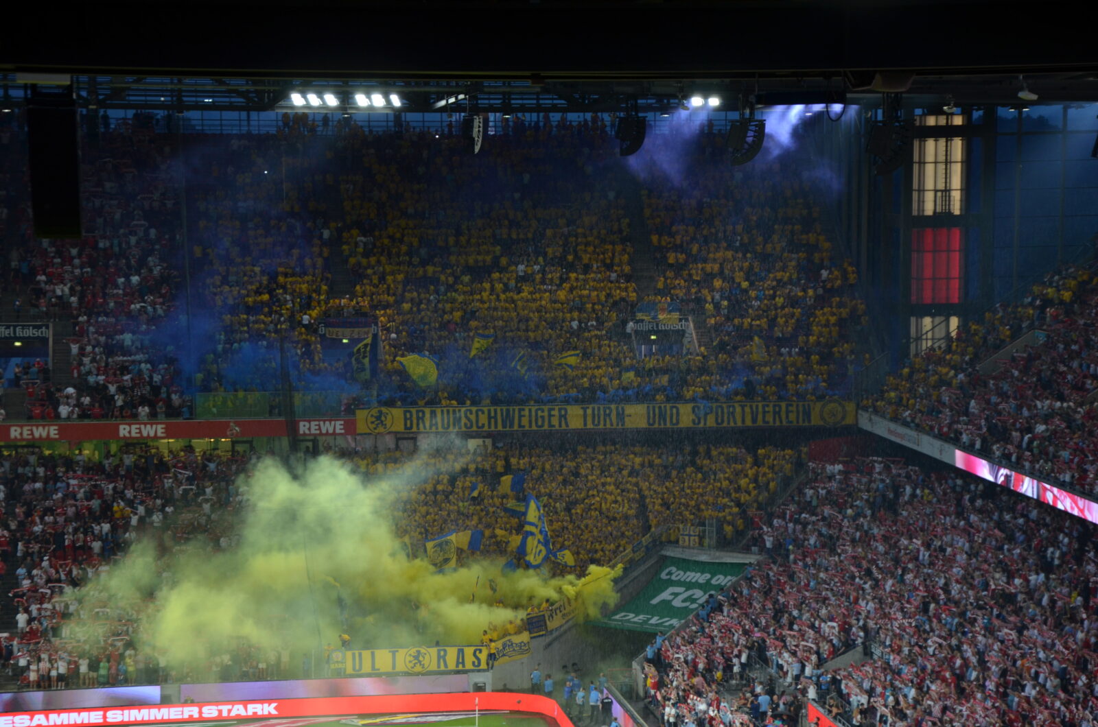 1. FC Köln – Eintracht Braunschweig 5-0 (8)