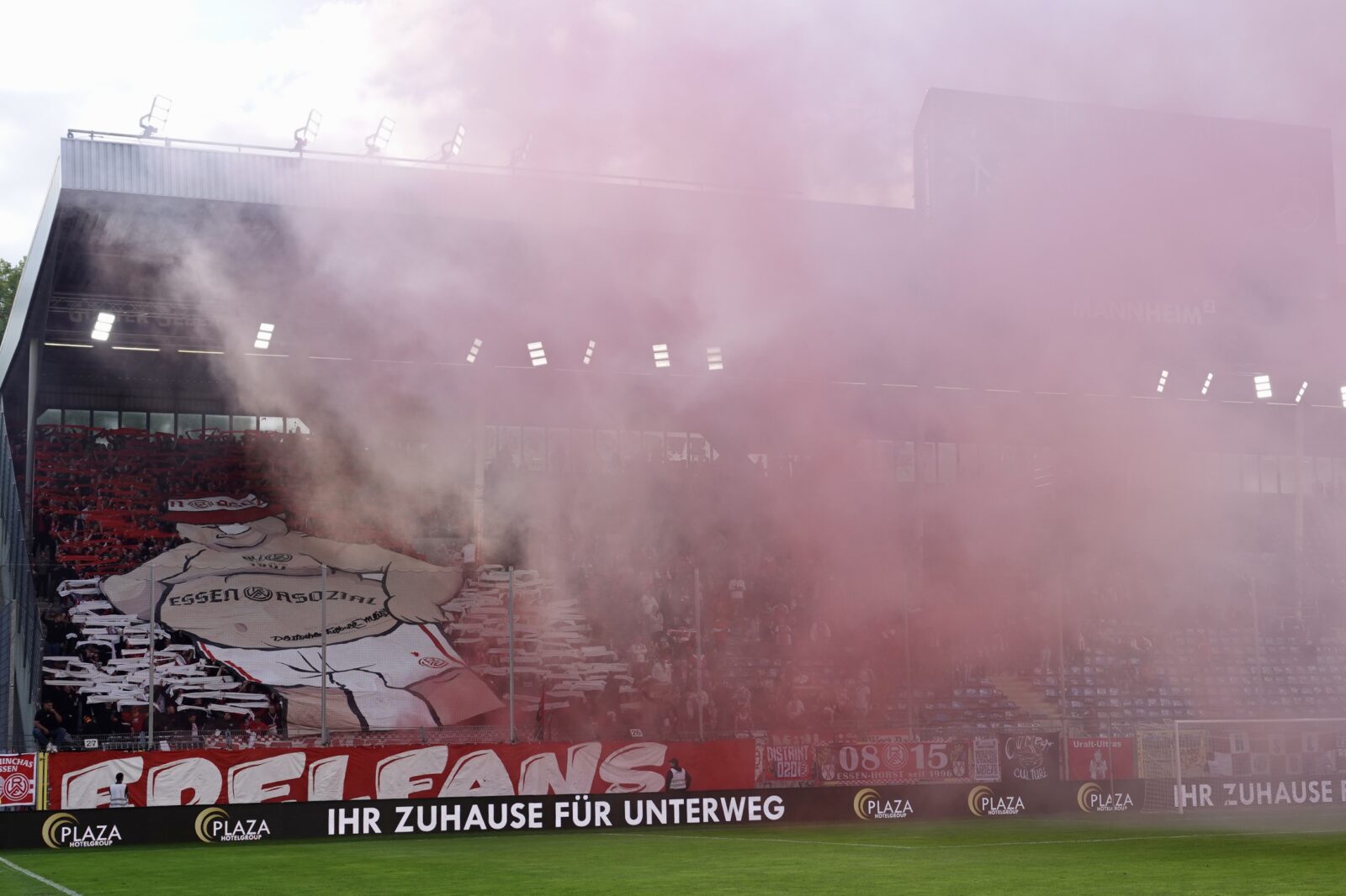 SV Waldhof Mannheim – Rot-Weiss Essen 6:1 (5)
