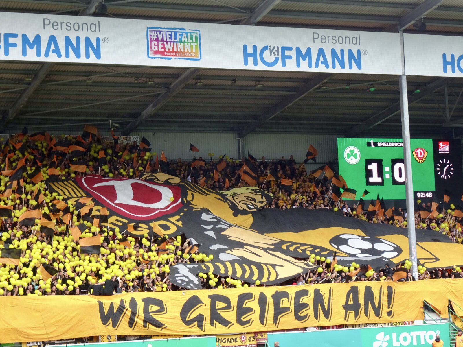 SpVgg Fürth – SG Dynamo Dresden 3-2 (6)