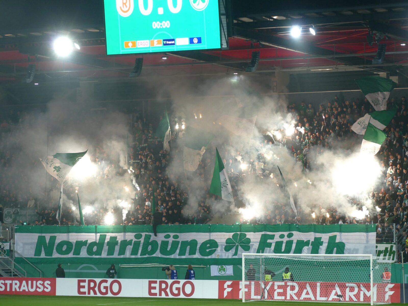 SSV Jahn Regensburg – SpVgg Fürth 1-0 (3)