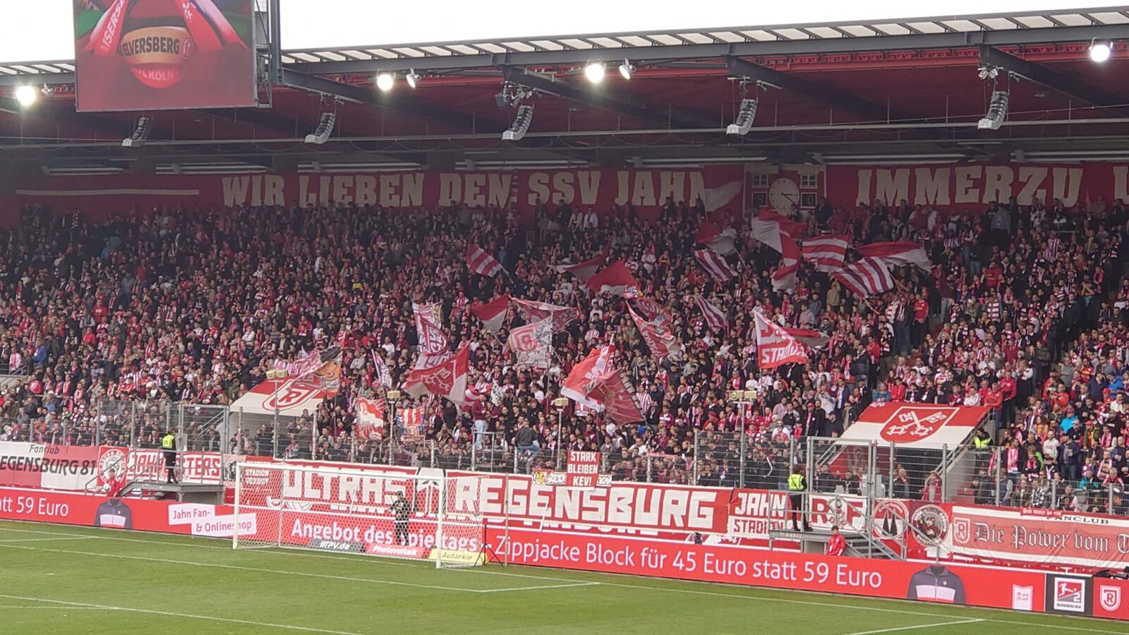 SSV Jahn Regensburg – Fortuna Düsseldorf 0-3 (5)