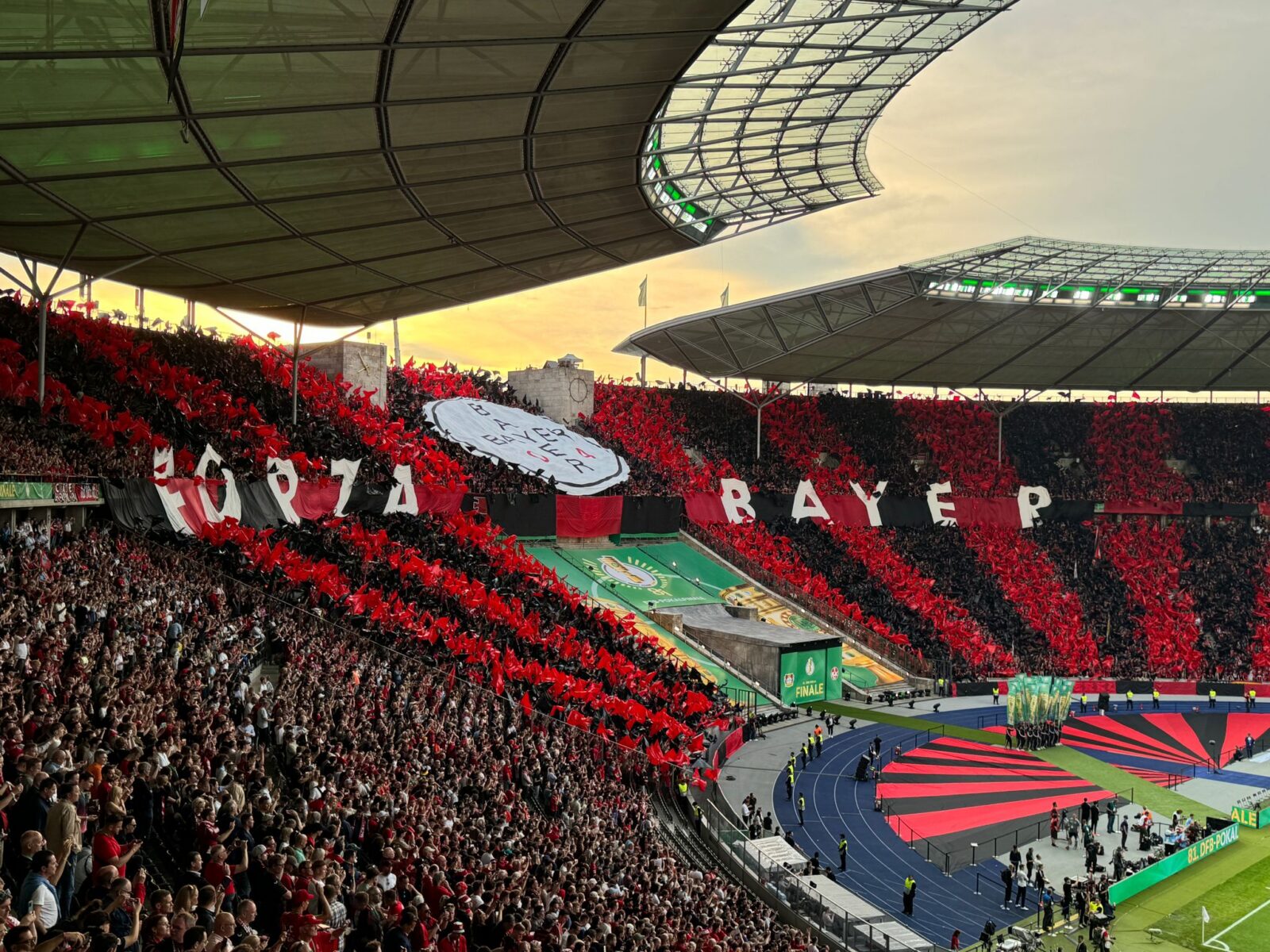 1. FC Kaiserslautern – Bayer 04 Leverkusen 0-1 (10)