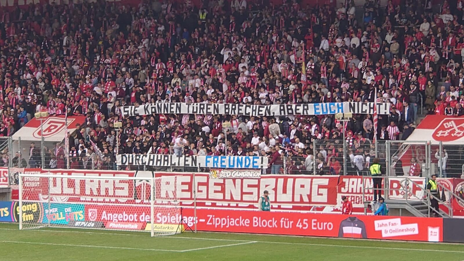 SSV Jahn Regensburg – Fortuna Düsseldorf 0-3 (4)