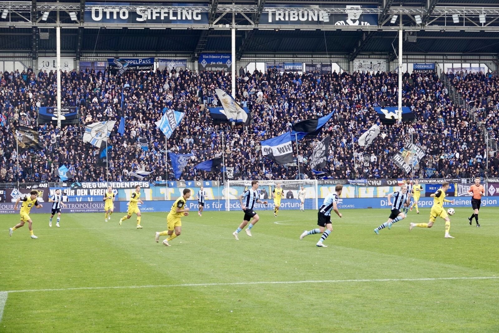 SV Waldhof Mannheim – Borussia Dortmund ll 0-0 (10)