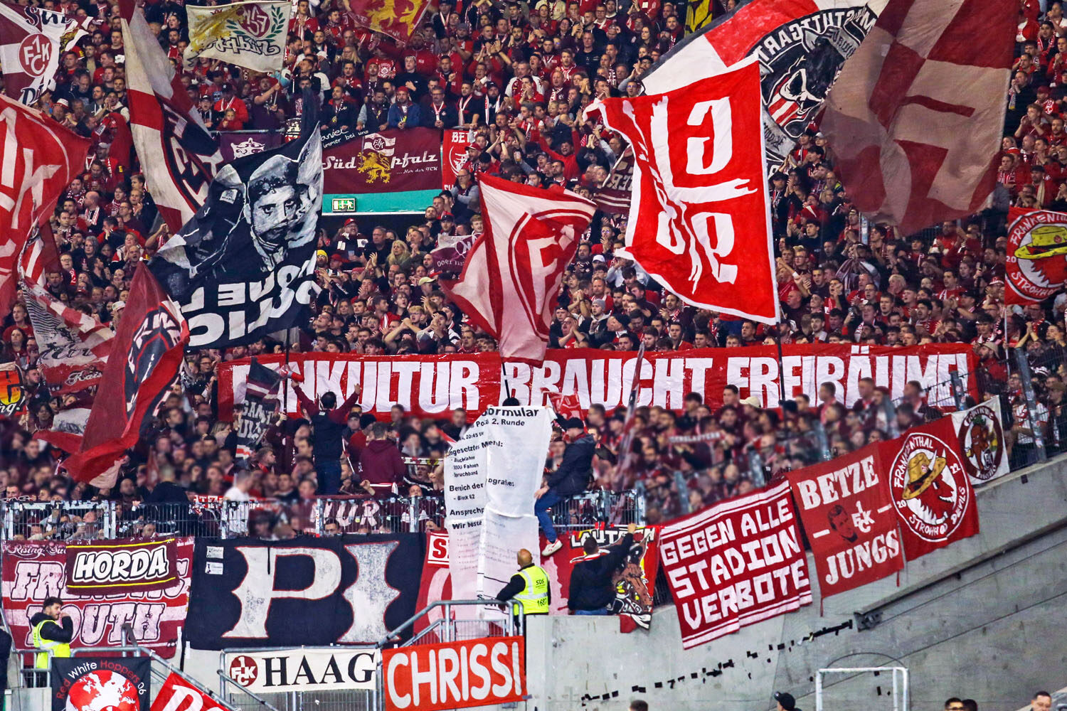 VfB Stuttgart – 1. FC Kaiserslautern 2-1 (2)