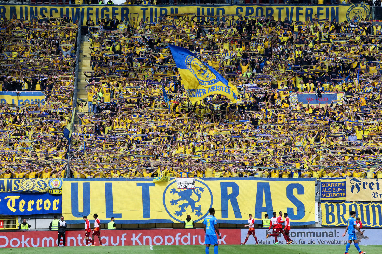 1. FC Kaiserslautern – Eintracht Braunschweig (3)