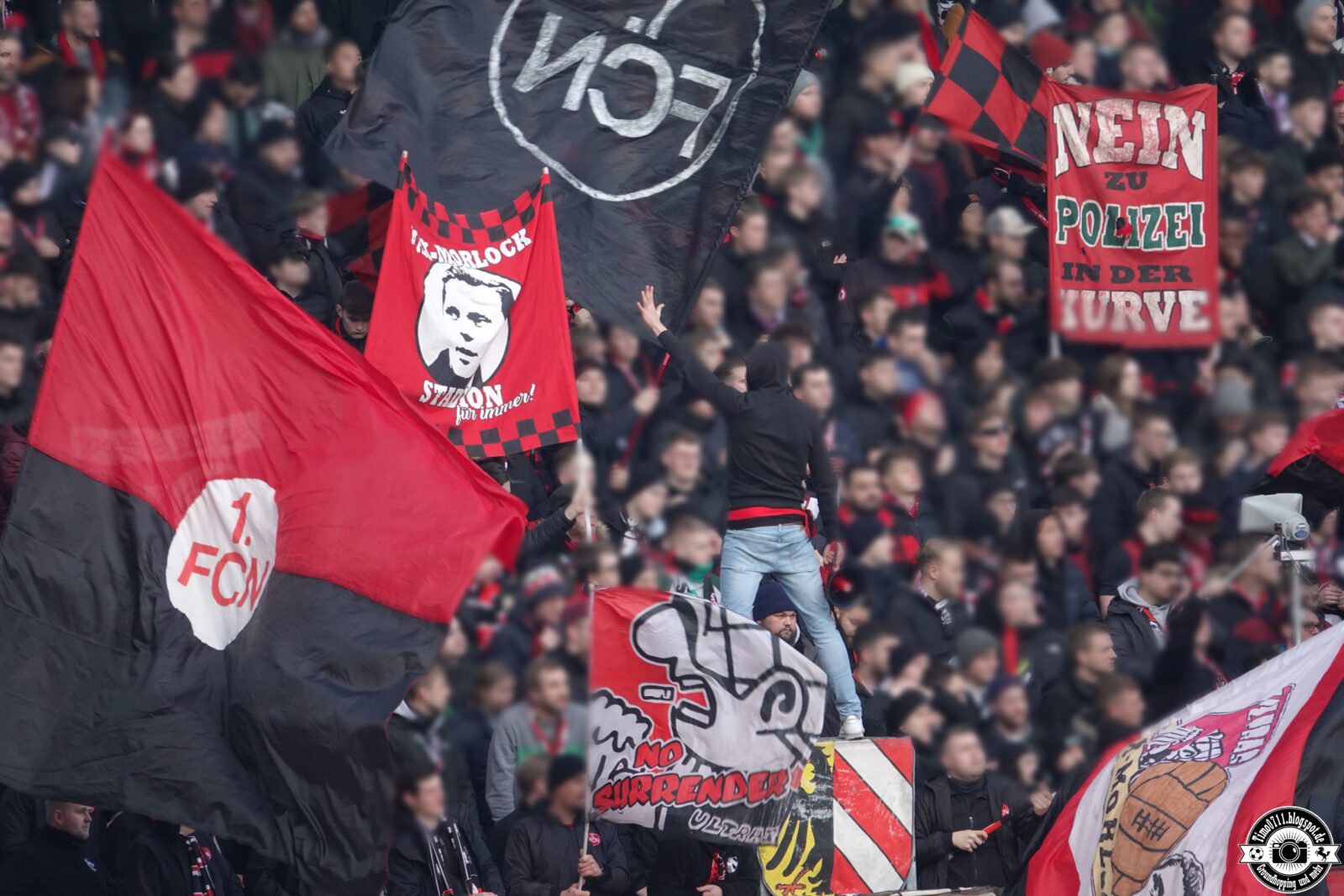 1. FC Nürnberg – Hamburger SV 0-2 (56)