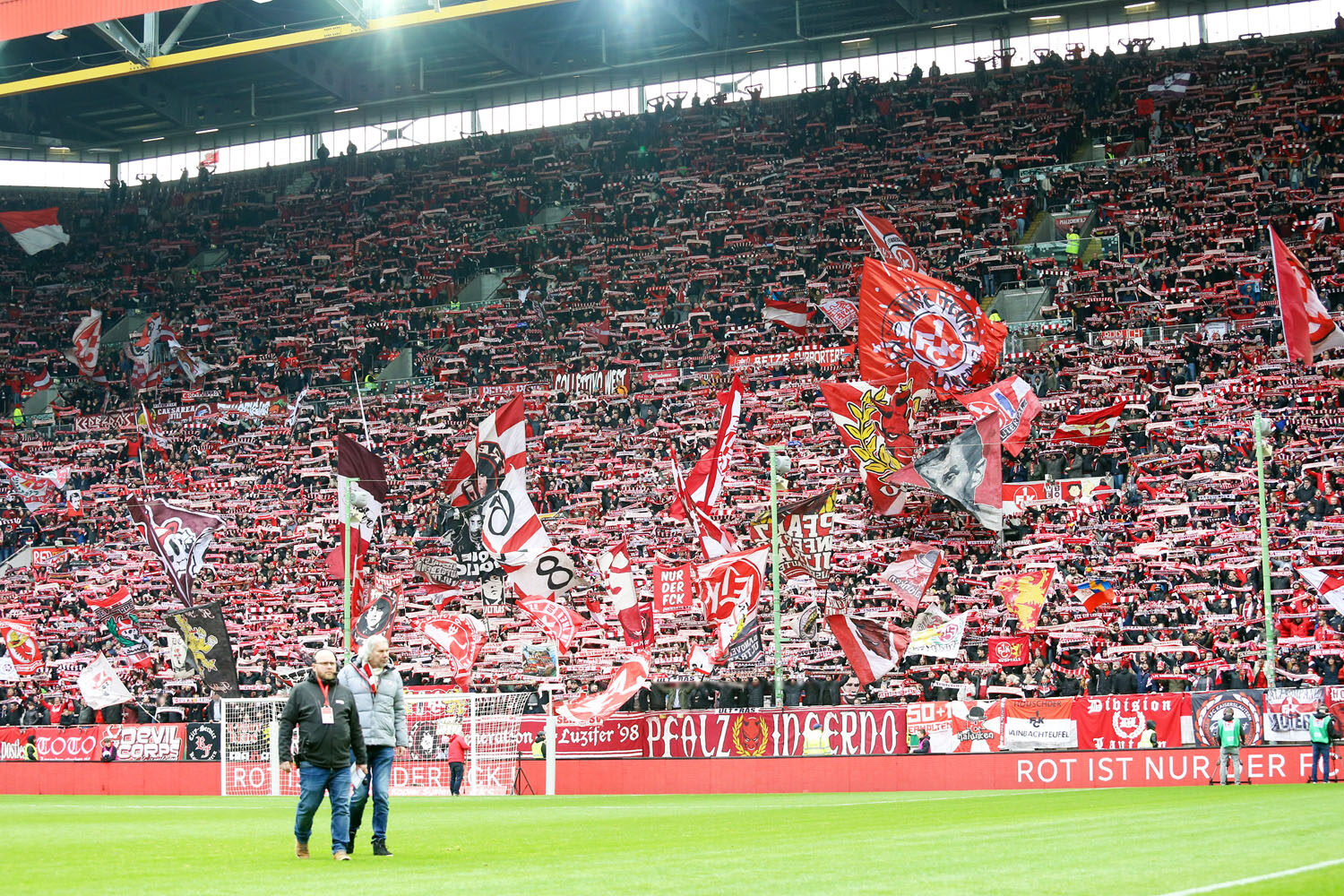 1. FC Kaiserslautern – SSV Jahn Regensburg 3-0 (1)
